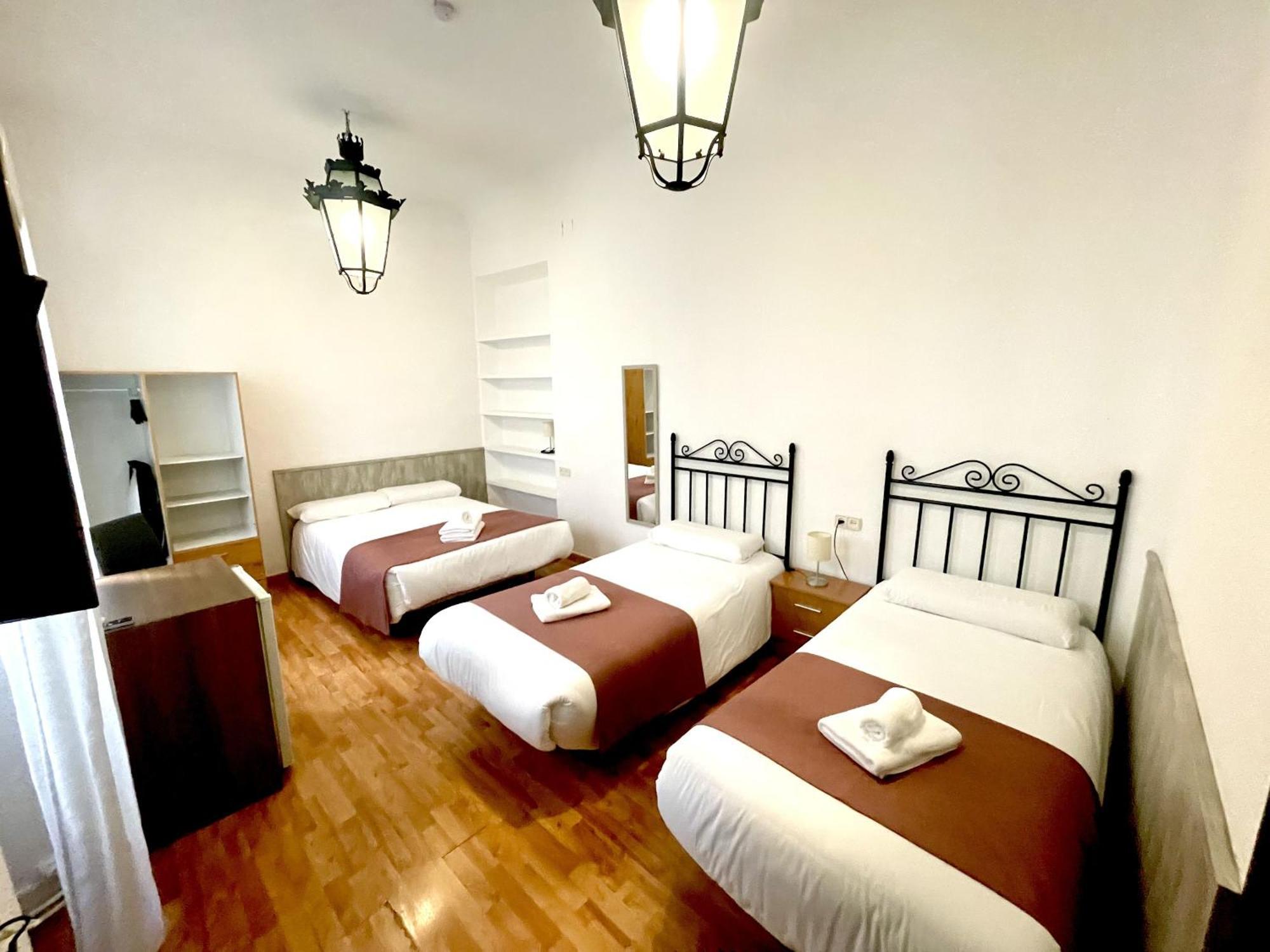 Arteaga Hostal & Banos Arabes Elvira Granada Buitenkant foto