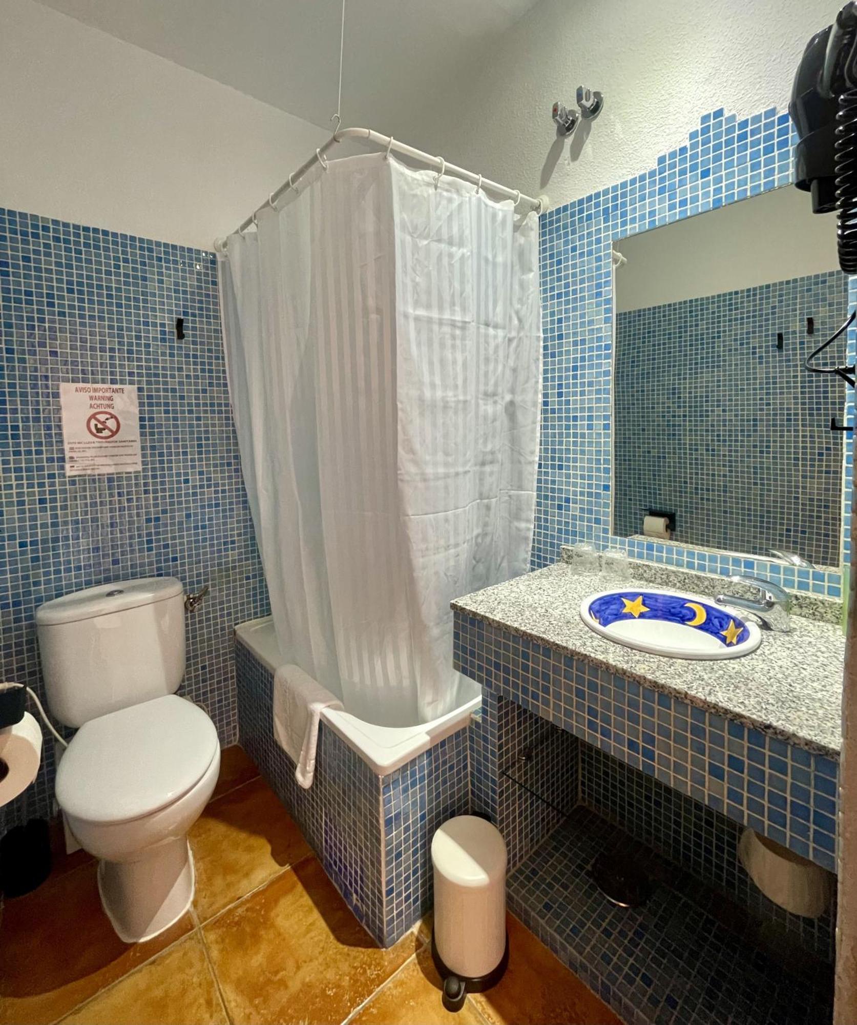 Arteaga Hostal & Banos Arabes Elvira Granada Buitenkant foto