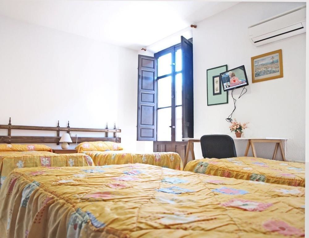 Arteaga Hostal & Banos Arabes Elvira Granada Buitenkant foto