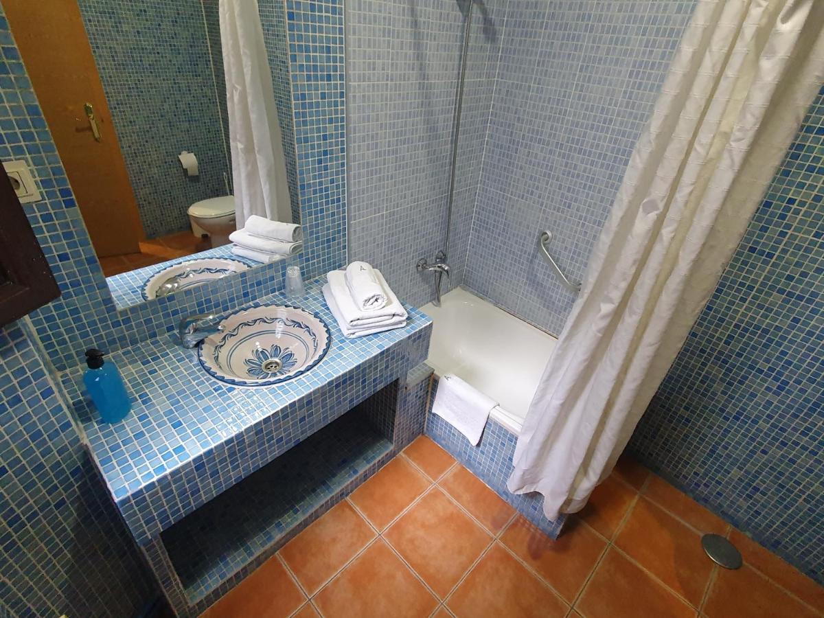 Arteaga Hostal & Banos Arabes Elvira Granada Buitenkant foto